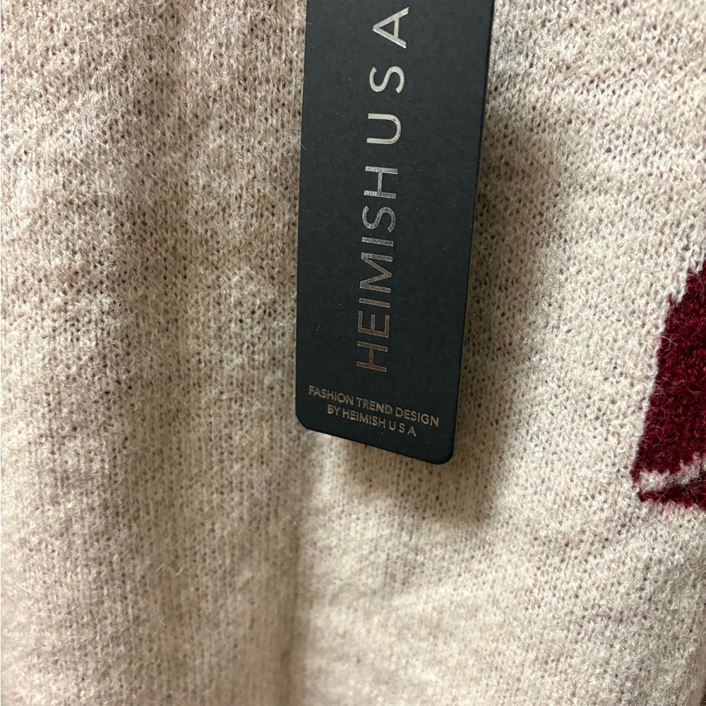 Kiss Patterned Beige Sweater - Picture 5 of 7